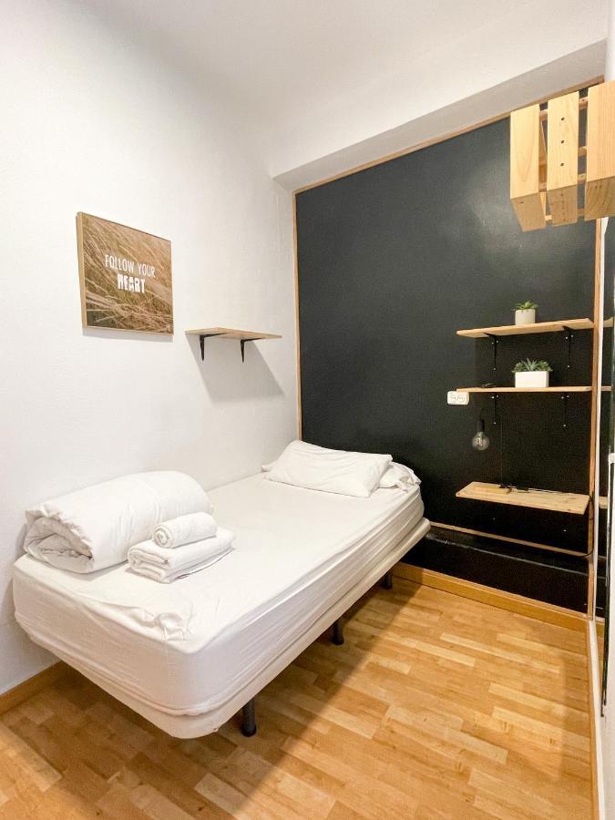 Az The Bridge Hostel - Coliving Saragossa Exterior foto